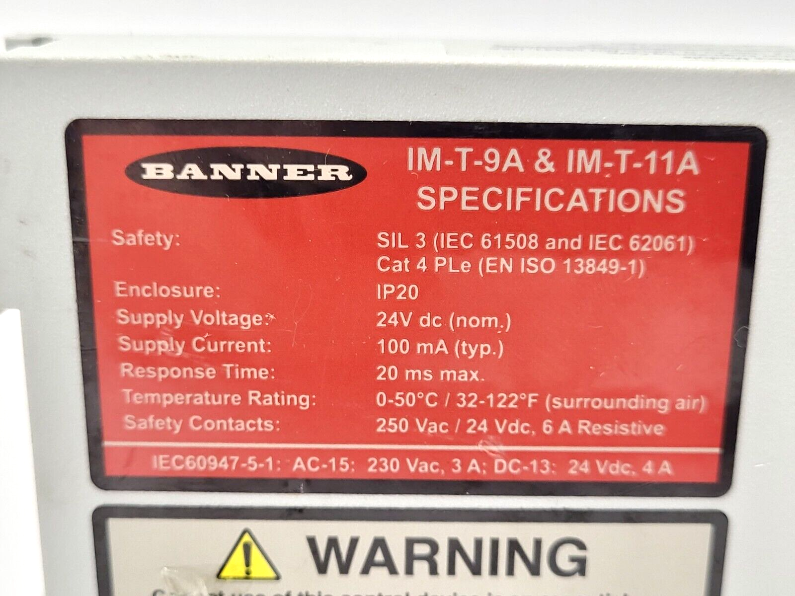 IM-T-9A | Banner Light Curtain Safety Relay Module 61425 - For parts or not working - Maverick Industrial Sales