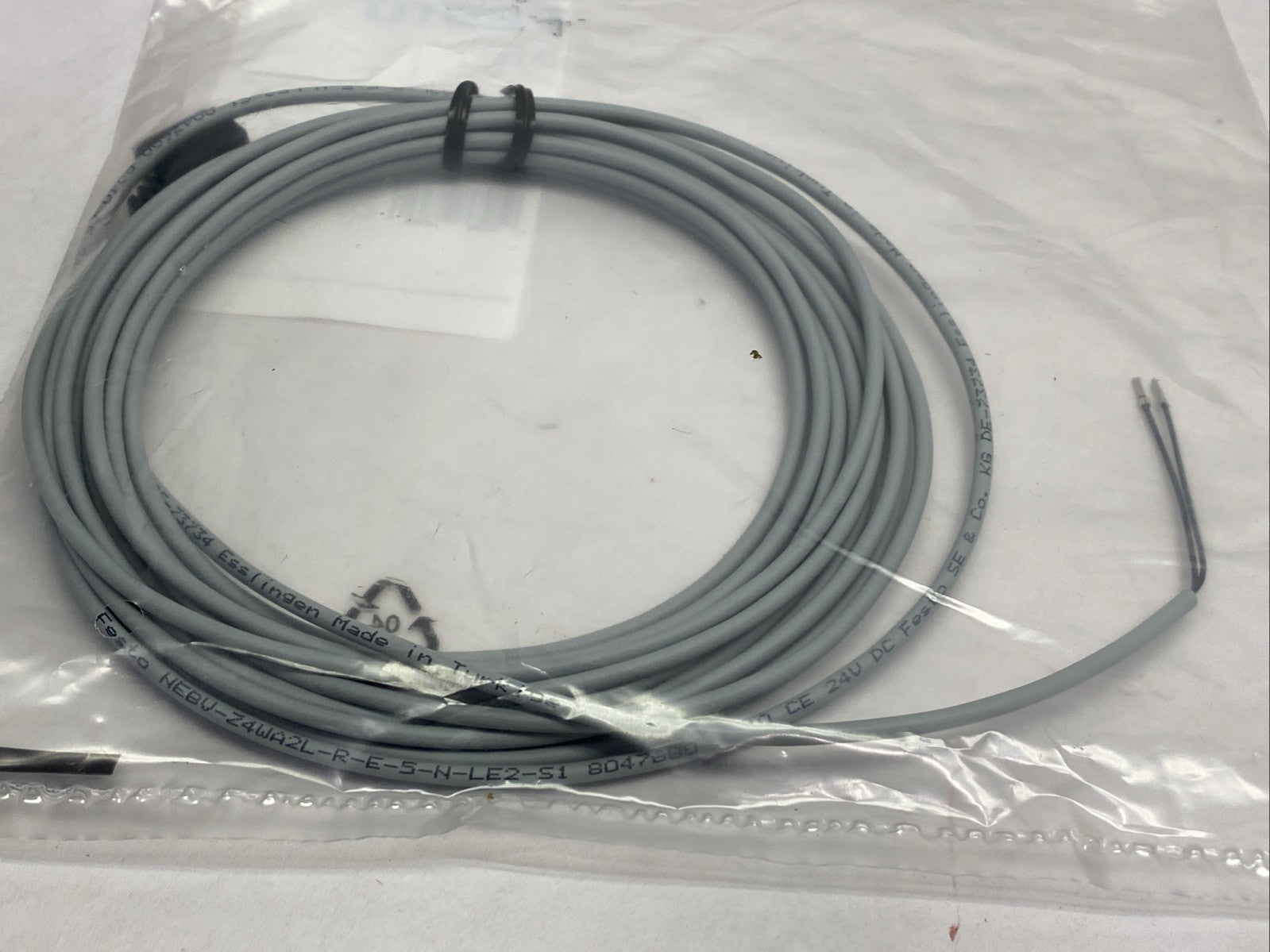 Festo NEBV-Z4WA2L-R-E-5-N-LE2-S1 Connecting Cable 5m 8047680 - Maverick Industrial Sales