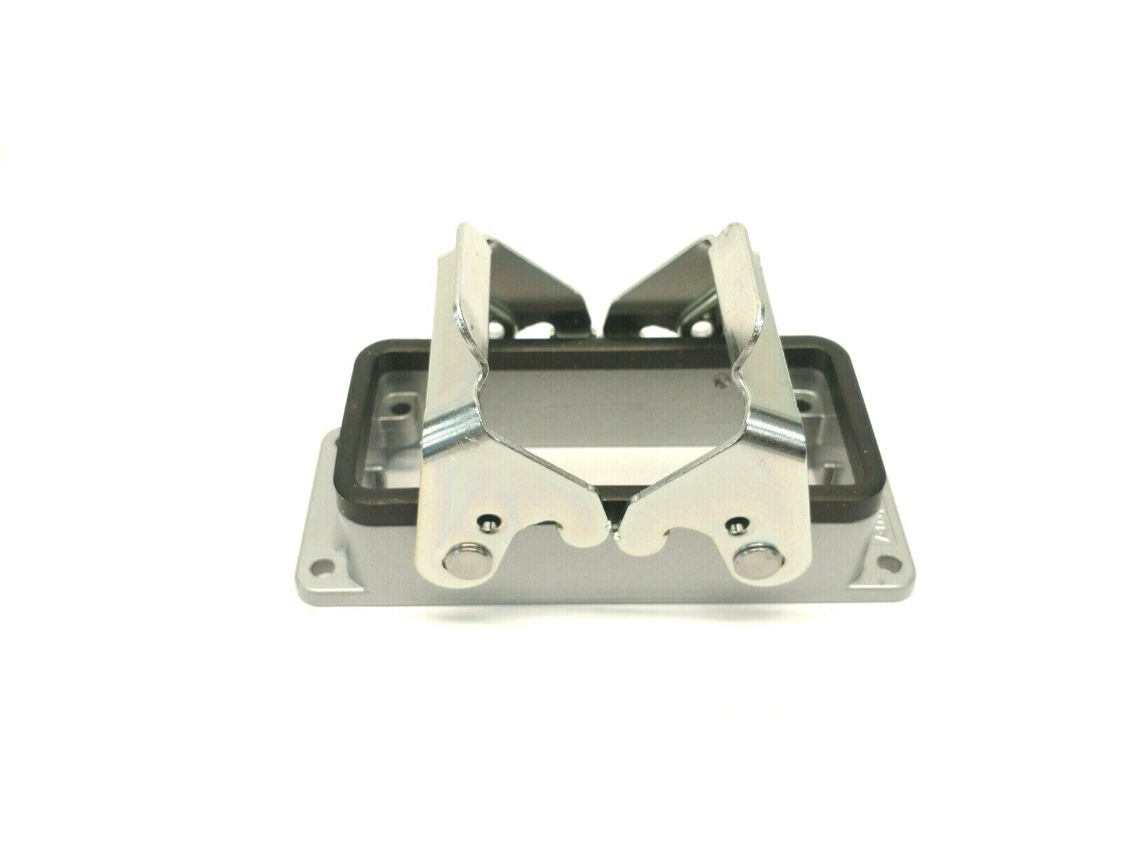 Amphenol C146-10F016-000-1 Heavy Mate Dual Clamp Housing Bulkhead Mount LOT OF 5 - Maverick Industrial Sales
