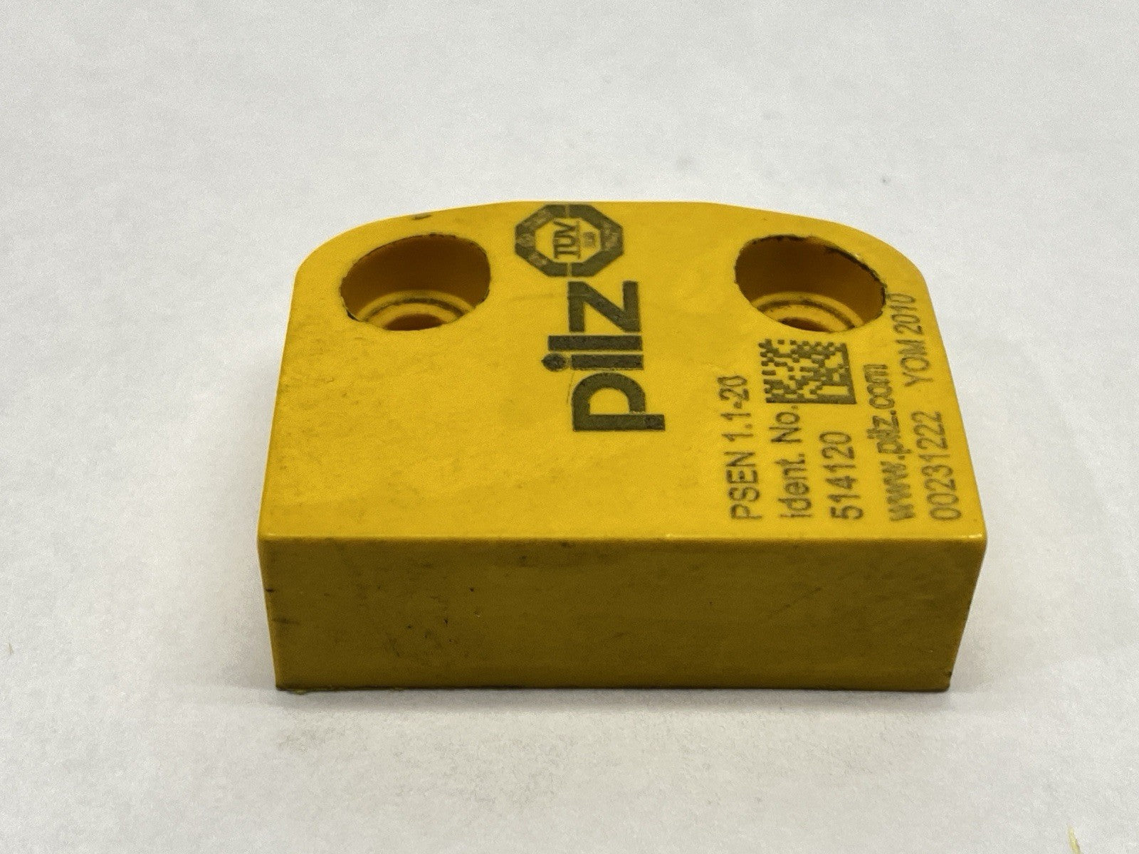 PSEN 1.1-20,514120 | Pilz PSEN 1.1-20 Magnetic Safety Switch Actuator 514120 - Used - Maverick Industrial Sales