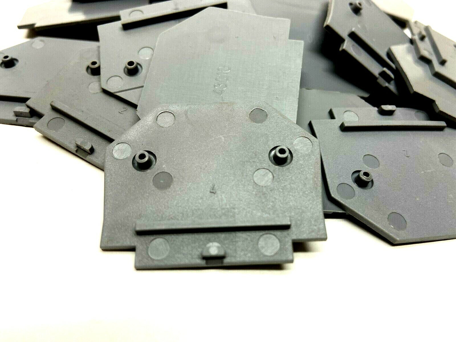 DN-EC86 | Automation Direct DINnector End Cover Gray LOT OF 36 - Used - Maverick Industrial Sales