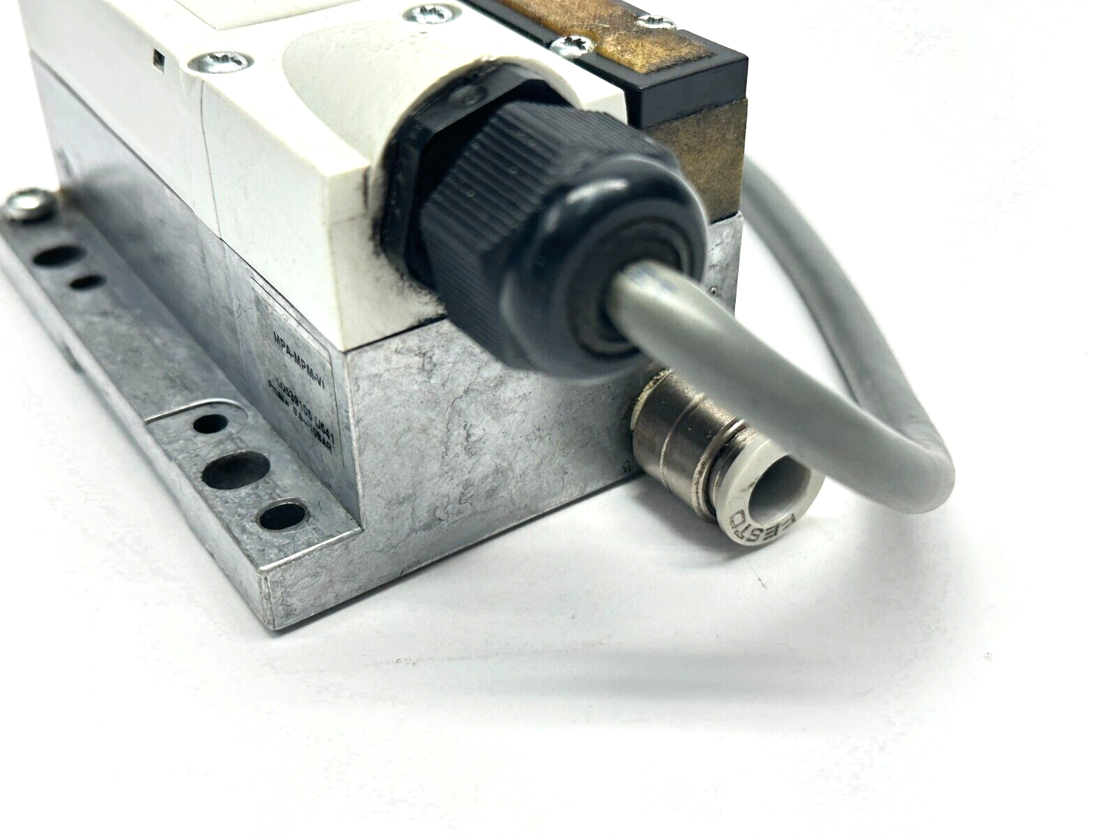 Festo VMPA-KMS-H Hood 533198 w/ VMPA1-MPM-EPL-GU Interface 540896 - Maverick Industrial Sales