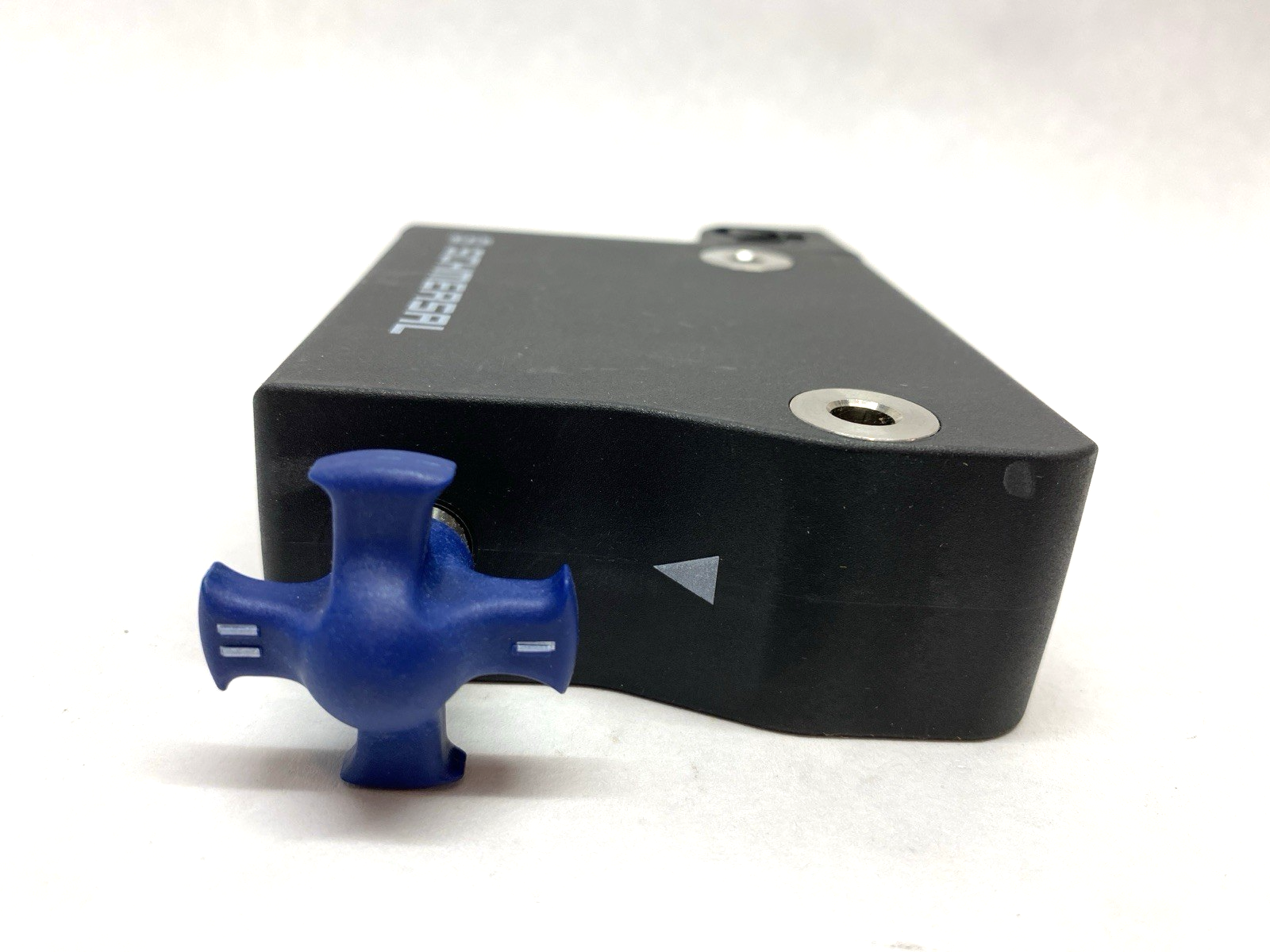 Schmersal AZM300B-I2-ST-SD2P-A-T-DU Solenoid Interlock 24V AS-i Safety Interface - Maverick Industrial Sales