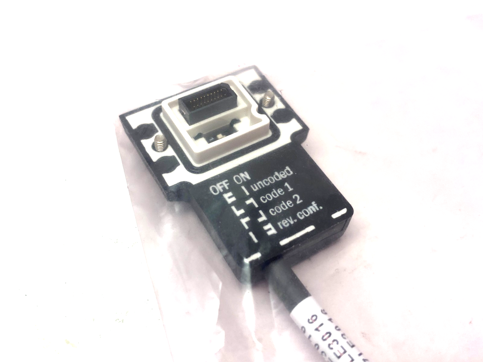 Sick 2076832 deTec Type 1000 Safety Light Curtain System Plug, SP1-1000 - New - Maverick Industrial Sales