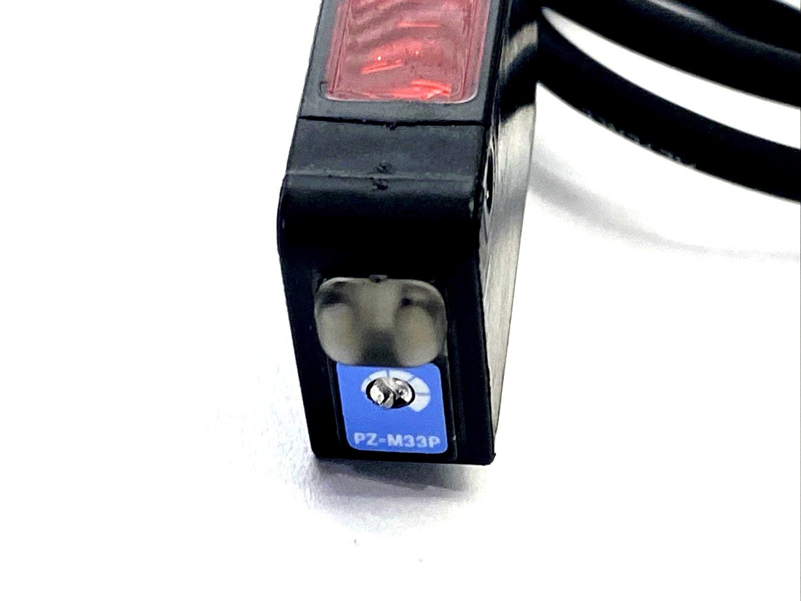 PZ-M33P | Keyence Photoelectric Sensor, Built-In Amplifier 12-24VDC - Used - Maverick Industrial Sales