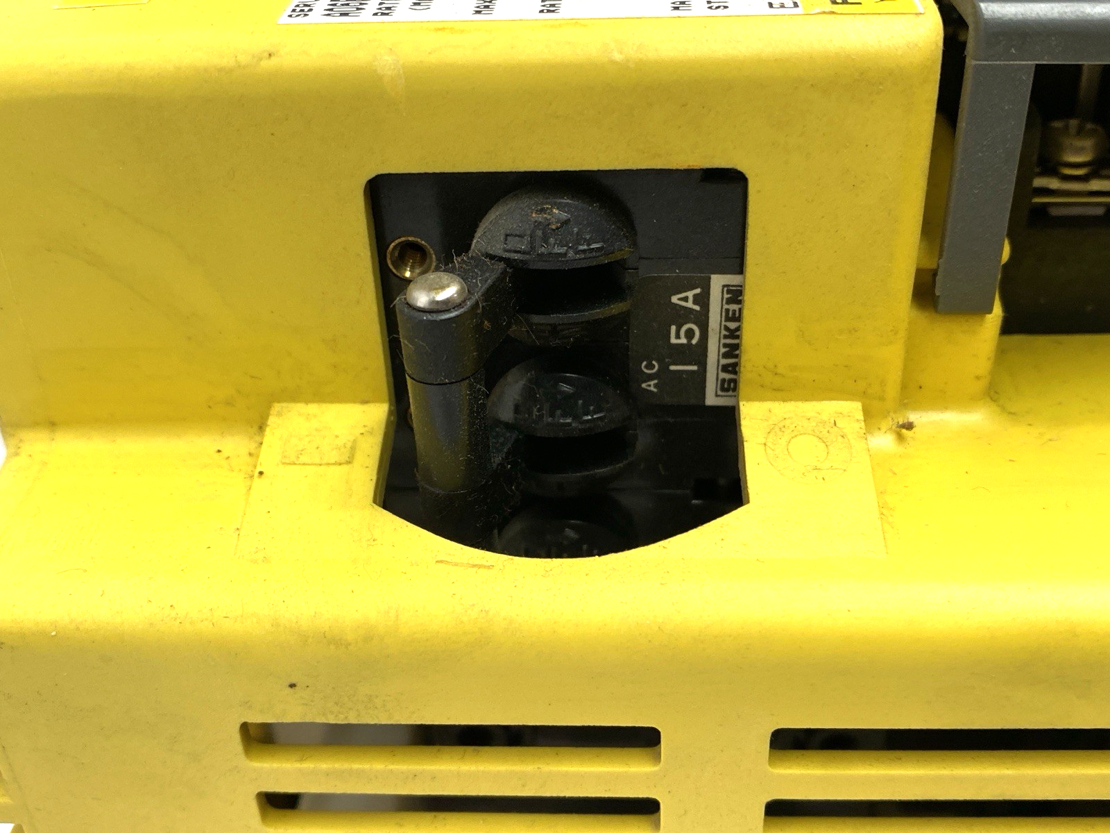 Fanuc A06B-6089-H104 D AC Servo Amplifier Unit 3PH 230VAC 12.5A - Maverick Industrial Sales