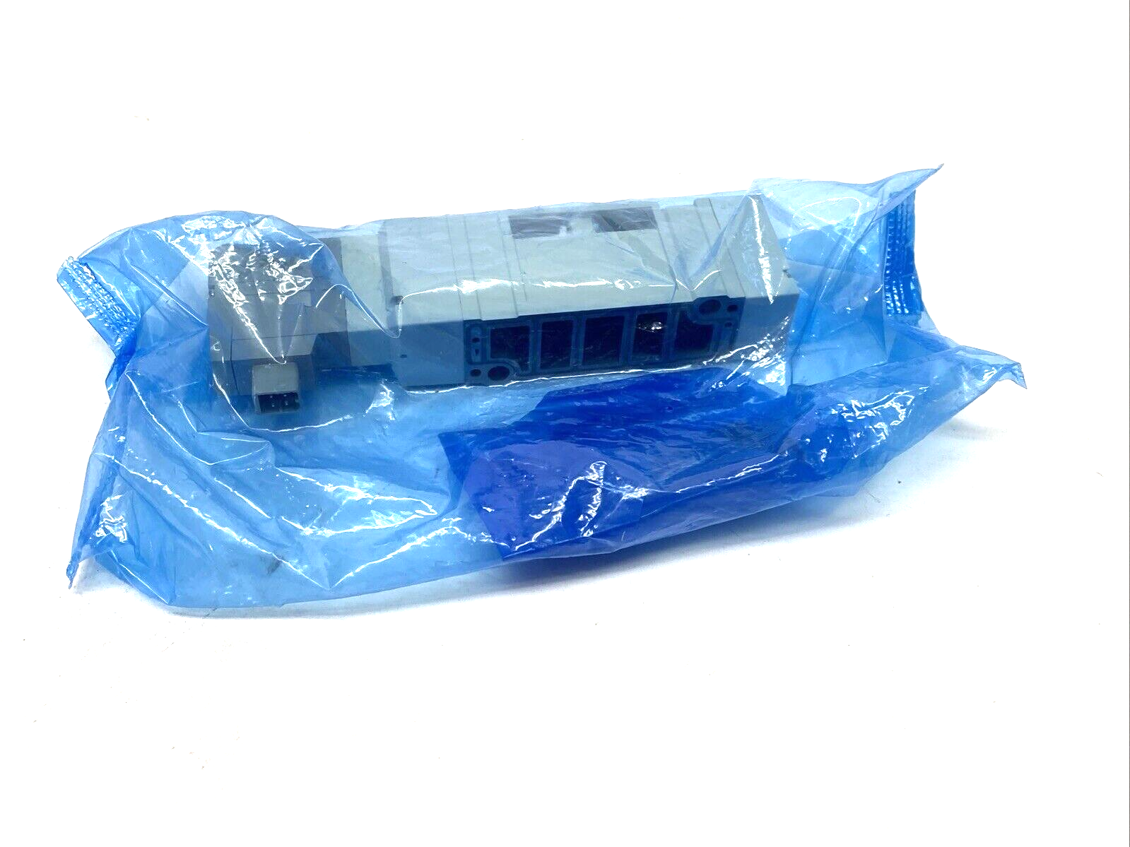 SMC SV3200R-5FUD Solenoid Valve - Maverick Industrial Sales