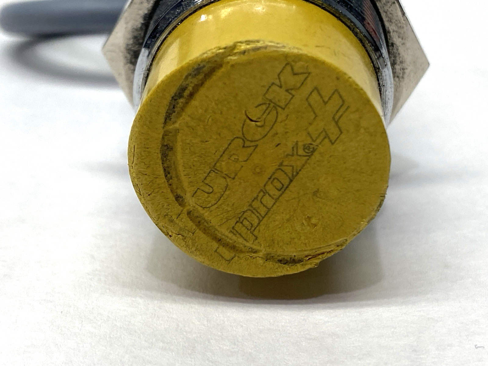 NI30U-M30-AP6X | Turck Inductive Proximity Sensor 10-30VDC 1646630 - For parts or not working - Maverick Industrial Sales