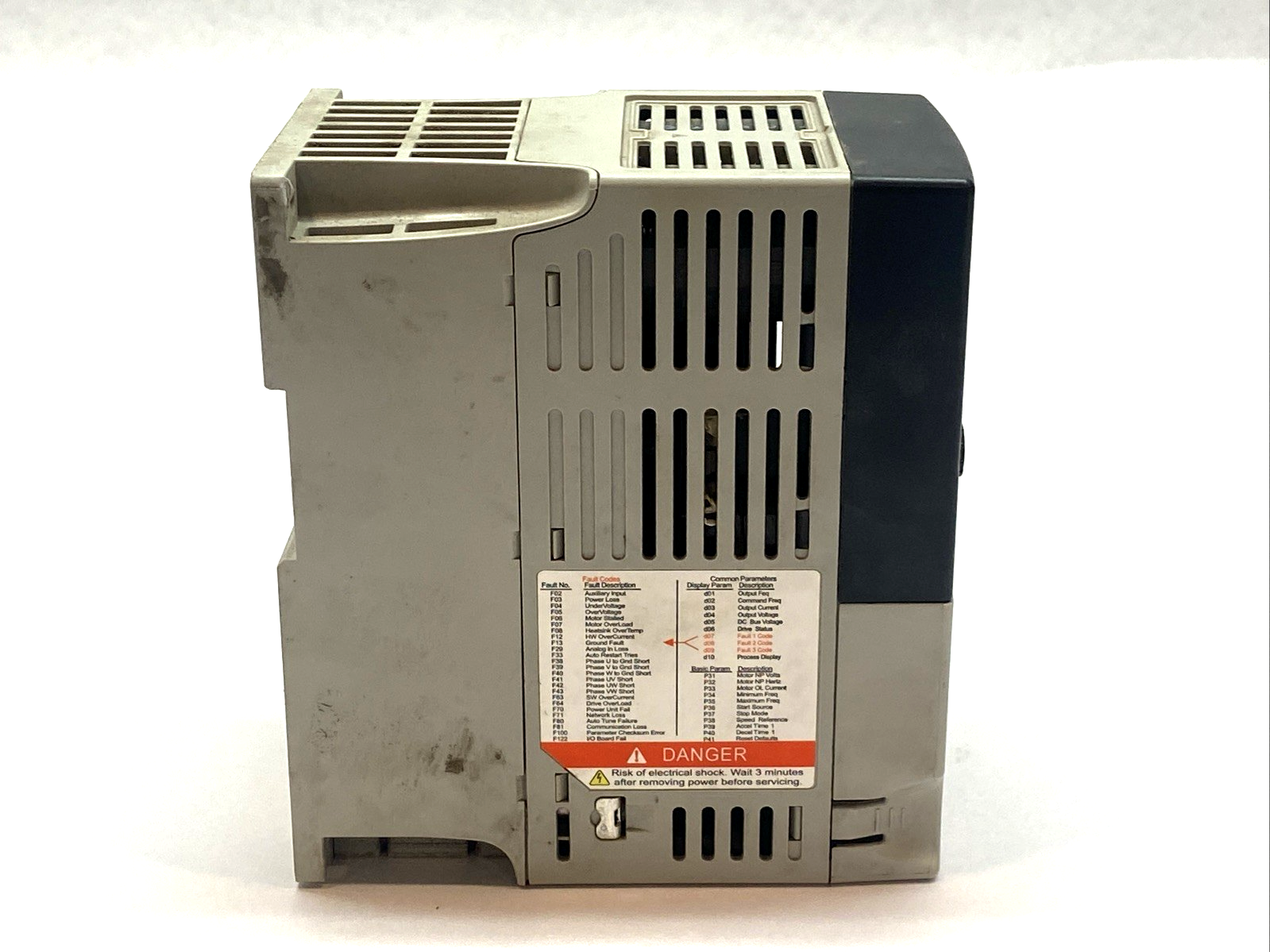 22A-D1P4N104 | Allen Bradley Ser. A PowerFlex 4 AC Drive 0.4 kW 3PH 0.5 HP - For parts or not working - Maverick Industrial Sales