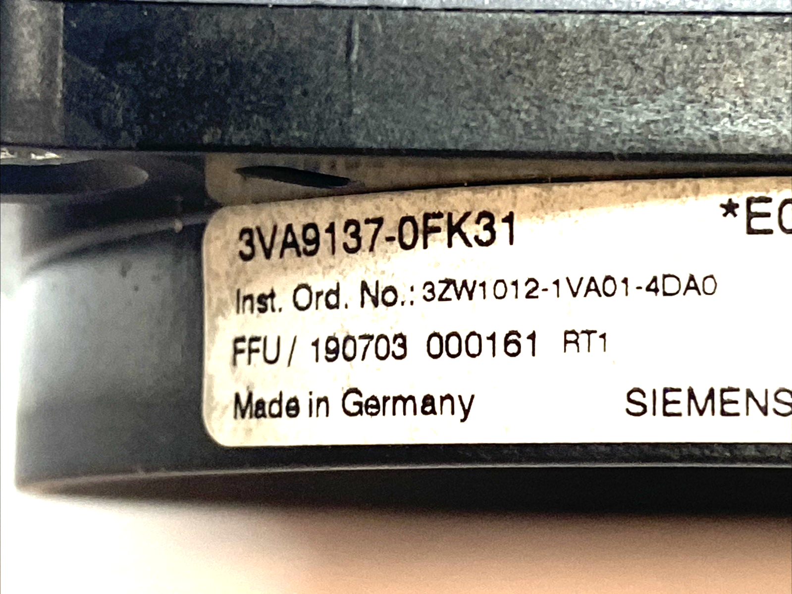 Siemens 3VA9137-0FK31 Rotary Operating Dial - Maverick Industrial Sales
