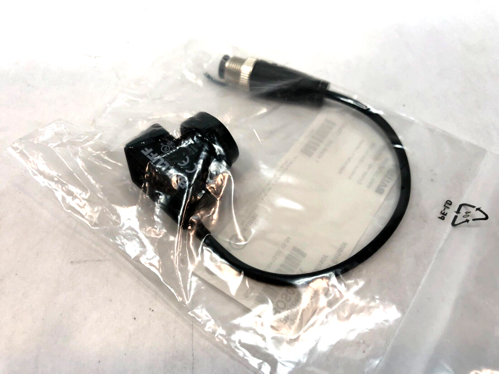 Balluff BOS014R Photoelectric Sensor, BOS 11K-PA-RH10-00, 15-S4 - Maverick Industrial Sales