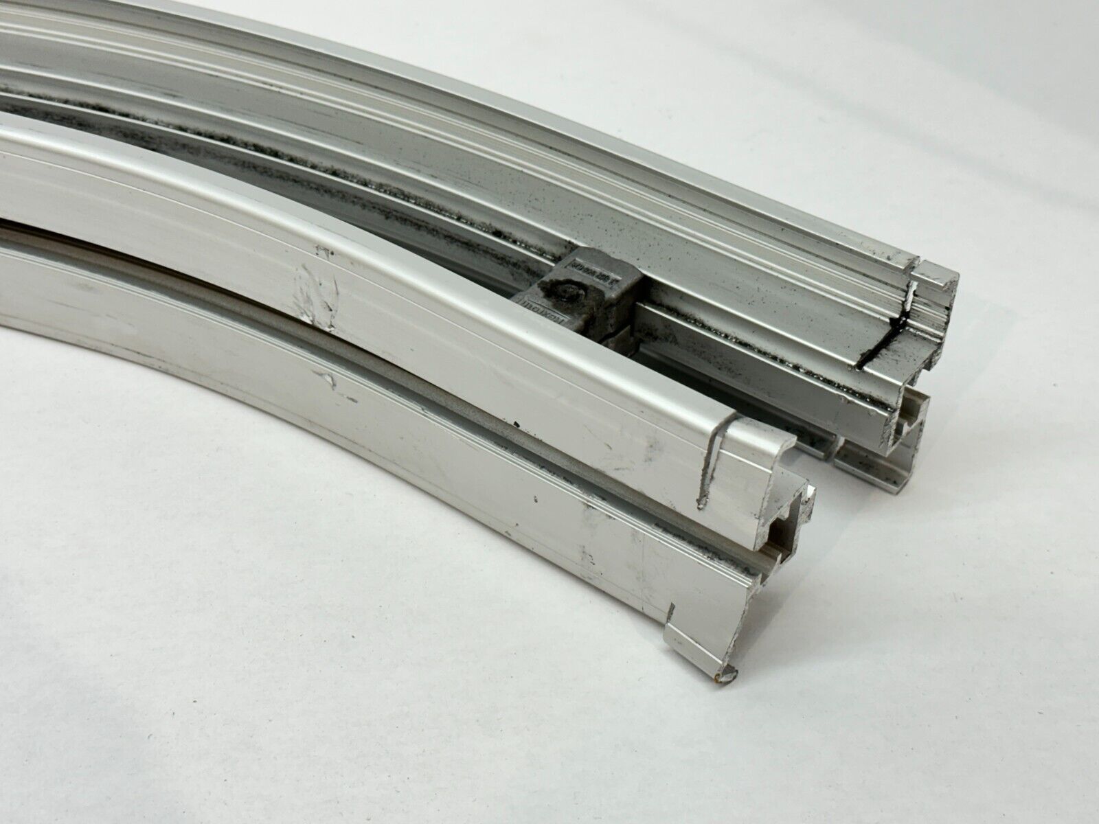 Bosch Rexroth 3842547076 Conveyor Aluminum Curve 90+ HOR AL 90 R500 - Maverick Industrial Sales
