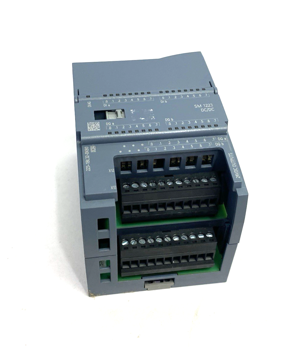 6ES7223-1BL32-0XB0 | Siemens SIMATIC S7-1200 Digital I/O Module MISSING ONE COVER - Used - Maverick Industrial Sales