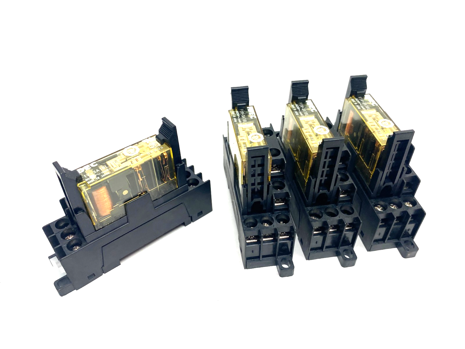 RF1V-3A1BL-024 | IDEC Relay w/ SF1V-4-07L Relay Base LOT OF 4 - New – Open box - Maverick Industrial Sales