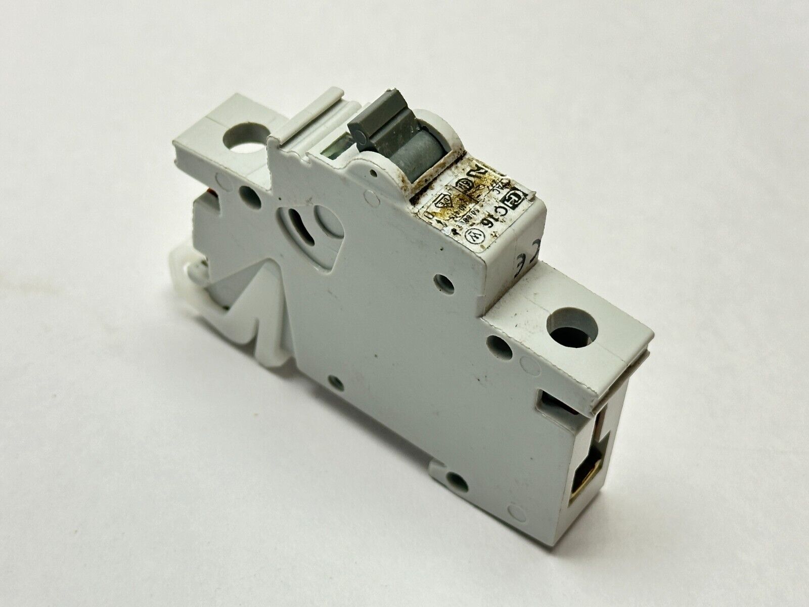 Cutler Hammer SPCL1C16 Circuit Breaker 1-Pole 16A 240/415V 947-2 - Maverick Industrial Sales