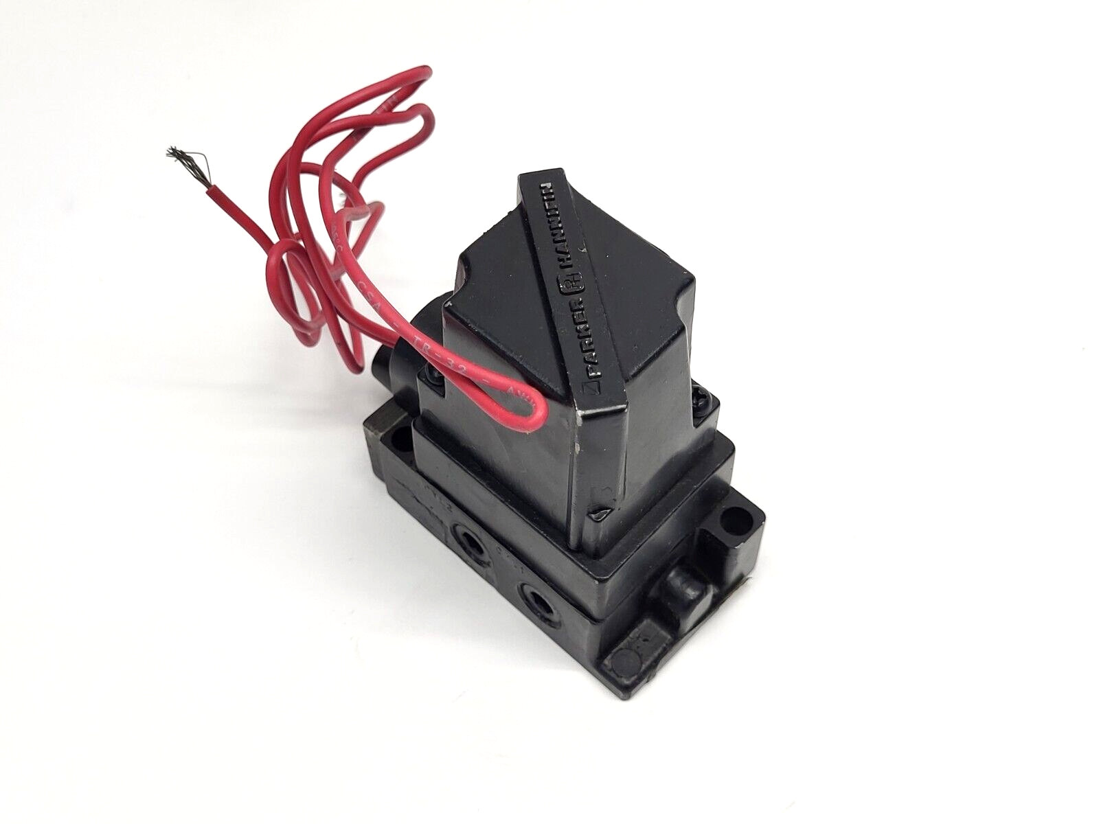 Parker Hannifin GG-202-250-M2 4-Way 2-Position Solenoid Valve 1/4" NPT 4-Port - Maverick Industrial Sales