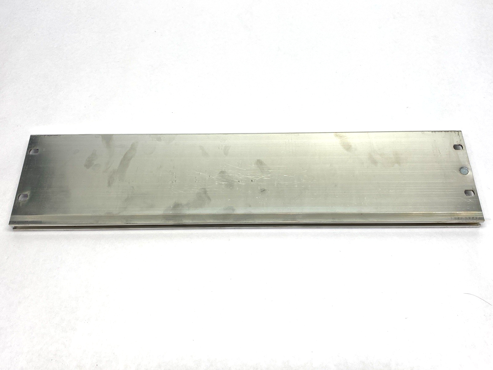 Siemens 6ES7390-1AE80-0AA0 SIMATIC Sectional Mounting Rail 482.6mm - Maverick Industrial Sales