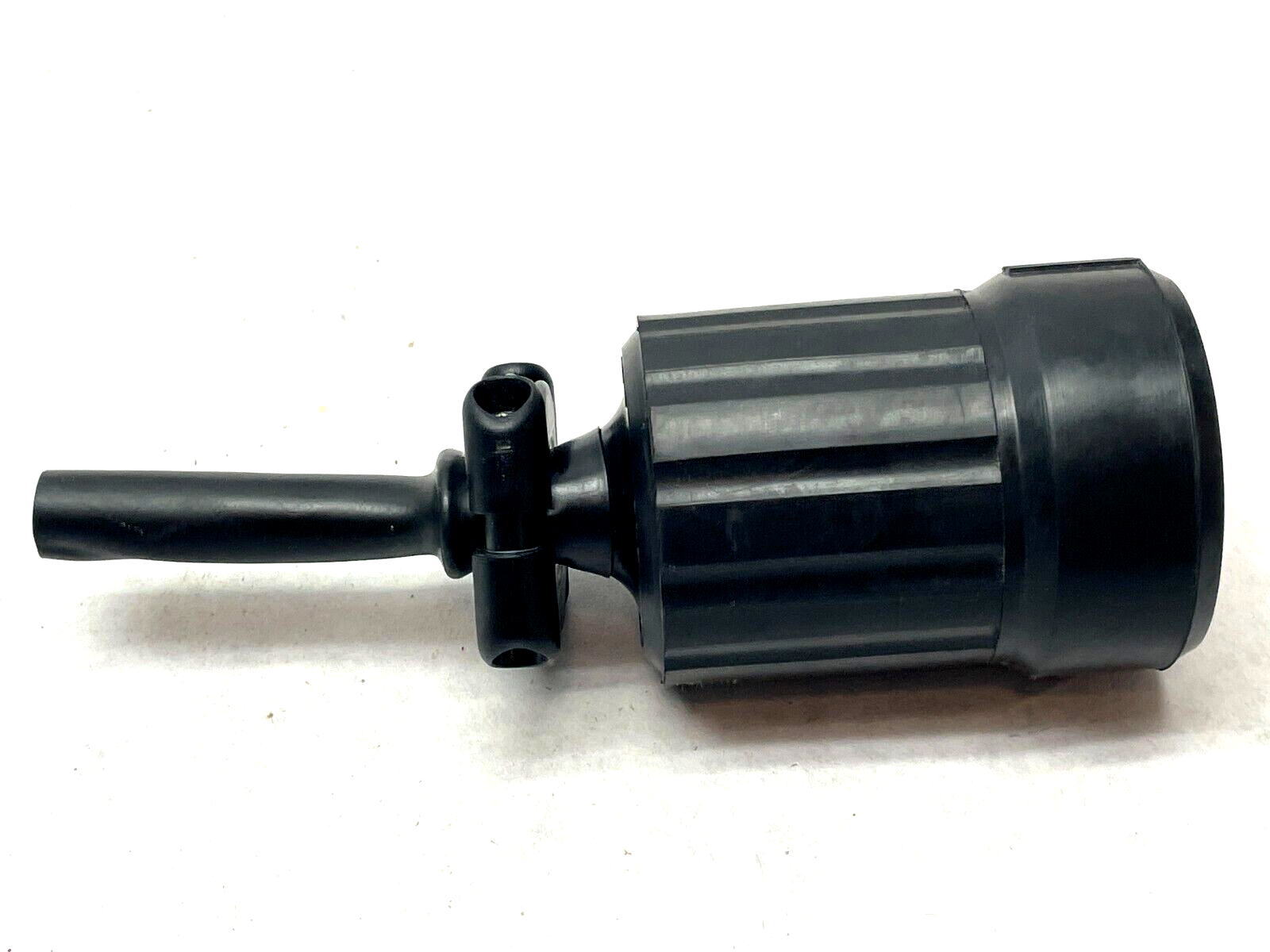 American Denki 3362R Twist-Lock Plug 30A-600V 3-Pole - Maverick Industrial Sales