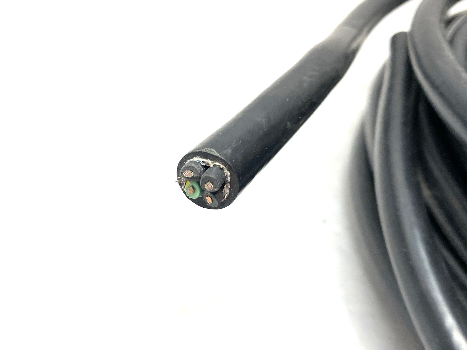 A2161604 | Lutze DRIVEFLEX XLPE Flexible VFD Cable Type RHW-2 shielded ABOUT 50' - New Other - Maverick Industrial Sales