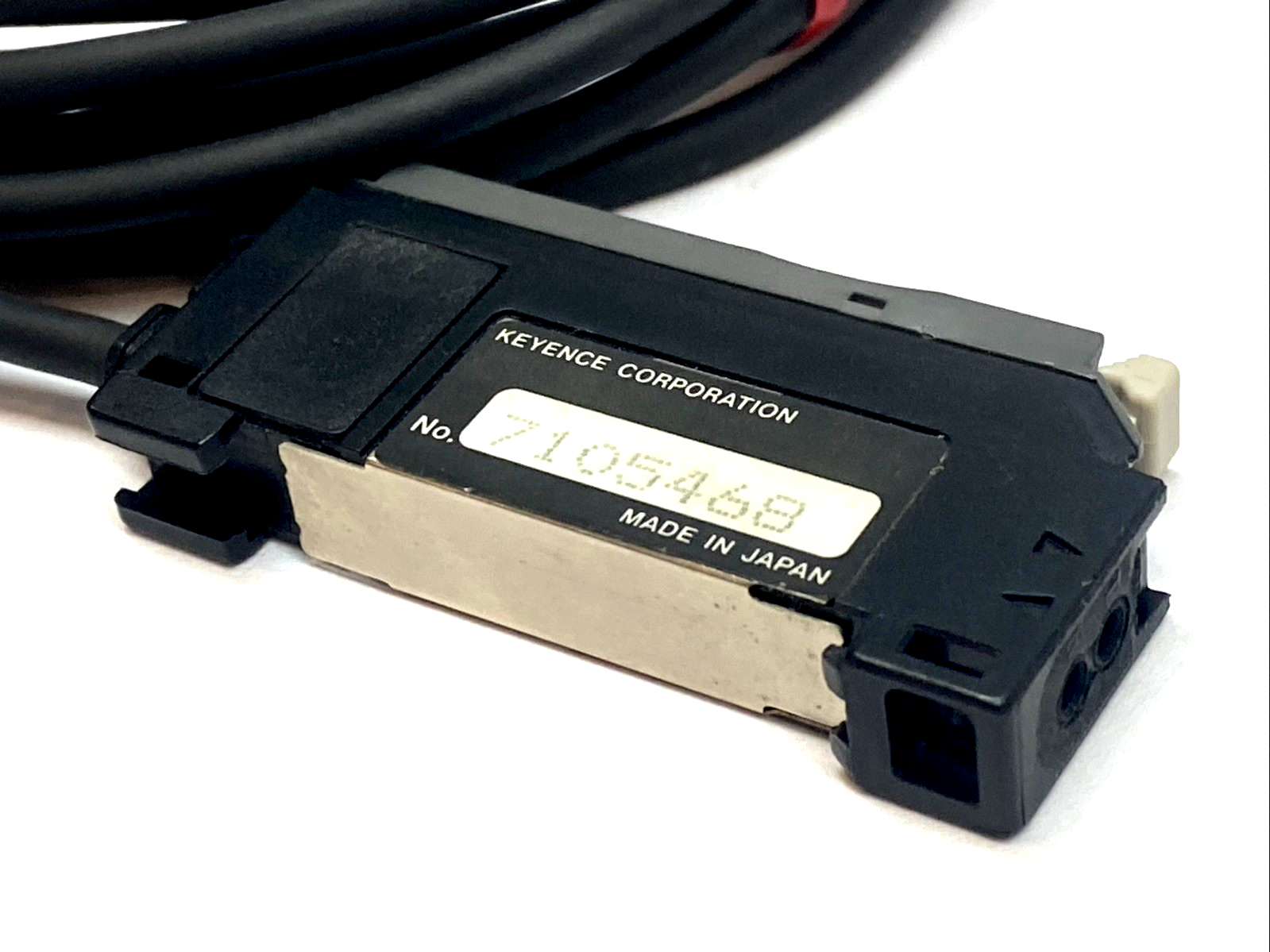 FS-T1P | Keyence Fiber Optic Amplifier Main Unit PNP 12–24VDC 250µs MISSING COVER - Used - Maverick Industrial Sales