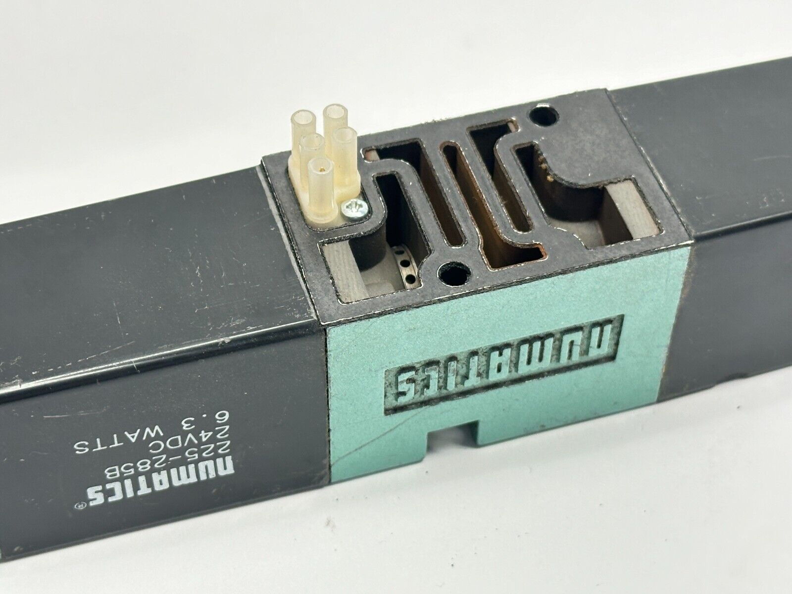 Numatics 082SS531M000061 MK 8 Series Solenoid Valve 4-Way 0.25A 24VDC - Maverick Industrial Sales