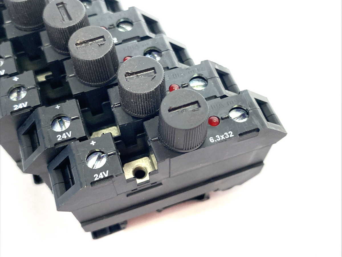 Phoenix Contact UK 10-DREHSILED 24 (6,3x32) Fuse Terminal Block 3005646 LOT OF 6 - Maverick Industrial Sales