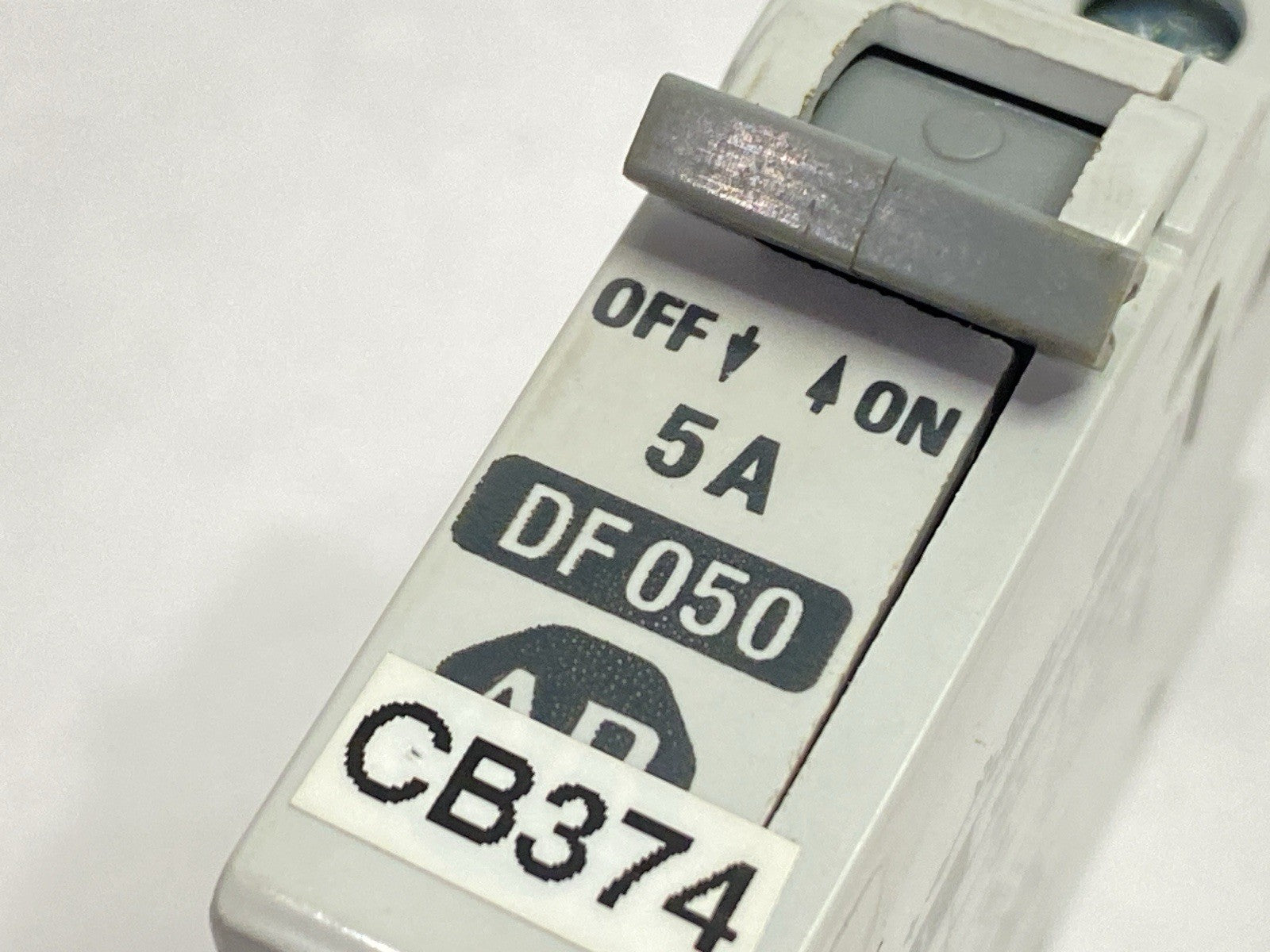 Allen Bradley 1492-CB1DF050 Ser B Circuit Breaker 1-Pole 5A 300V - Maverick Industrial Sales