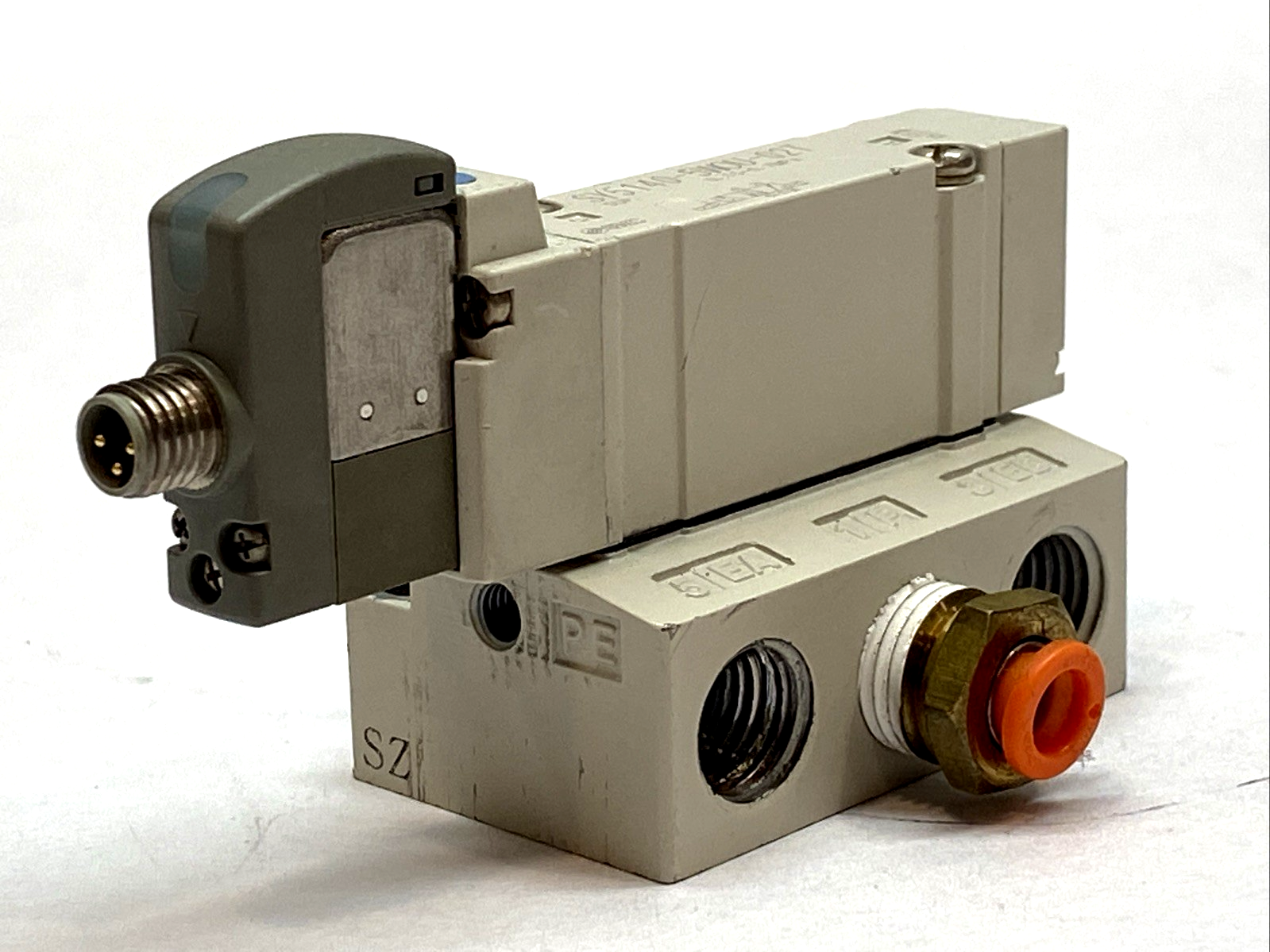 SY5140-5WOU-02T | SMC Solenoid Valve 5-Port 24VDC 1/4" Base Mount - Used - Maverick Industrial Sales