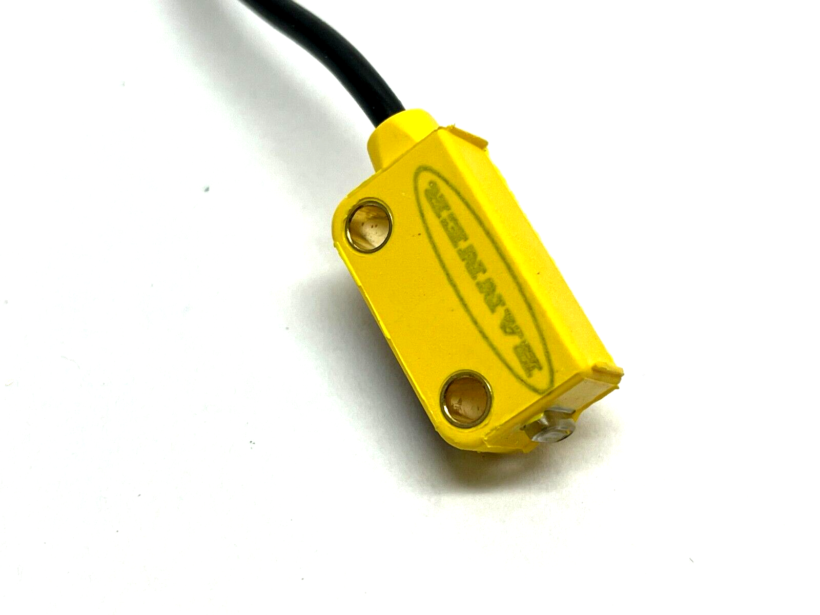 Banner Q12AP6FF30Q3 Miniature Self-Contained Sensor 74956 - Maverick Industrial Sales