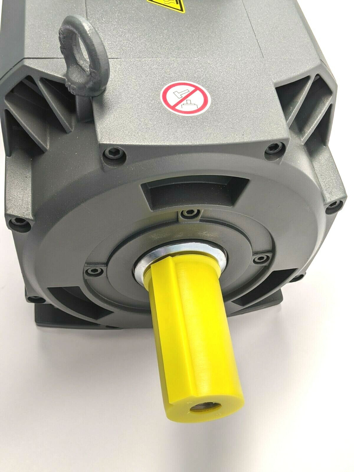 1PH1105-1LD10-1GA0 | Siemens 1P SIMOTICS M 1PH1 Motor 3AC, 380V, 1000rpm, 53Nm - New – Open box - Maverick Industrial Sales