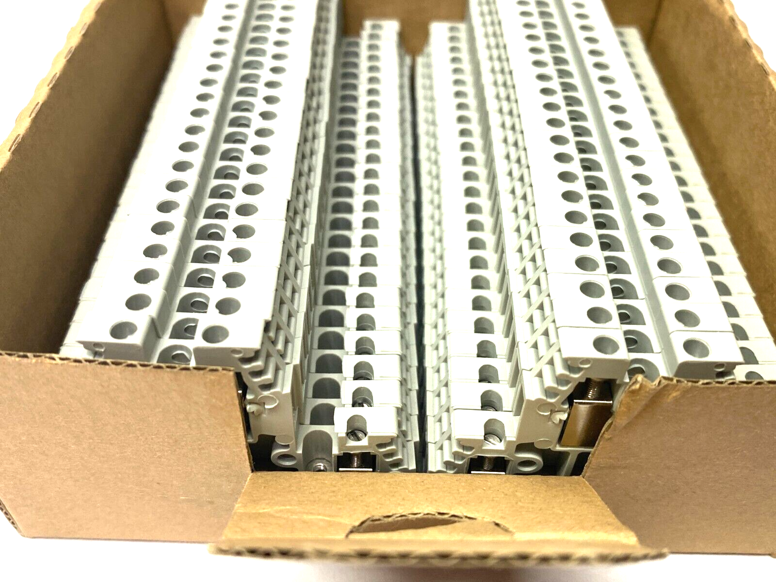 Sprecher+Schuh V7-WD3 Ser. A Terminal Block Gray BOX OF 50 - Maverick Industrial Sales