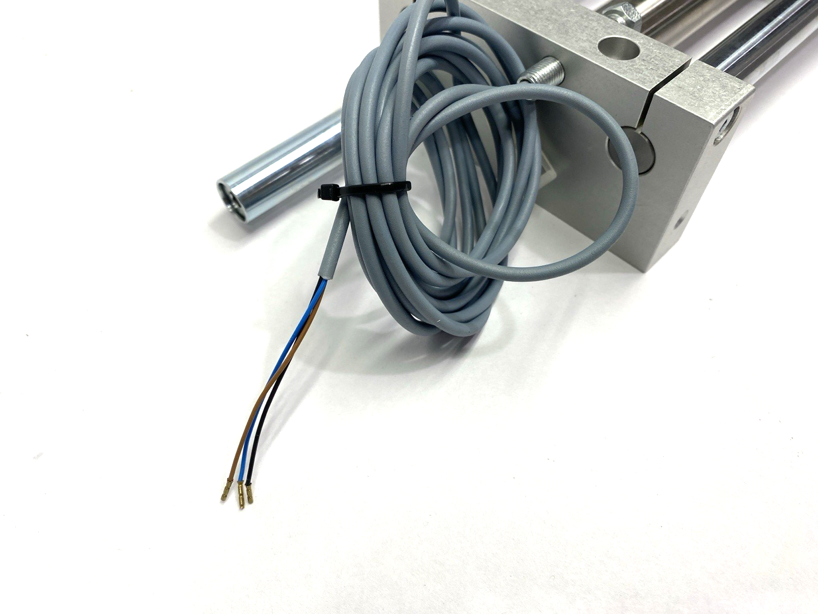 Festo SLM-25-280-KF-A-G-YV-YH-PV-PH Pneumatic Linear Drive 280mm Stroke 32784 - Maverick Industrial Sales