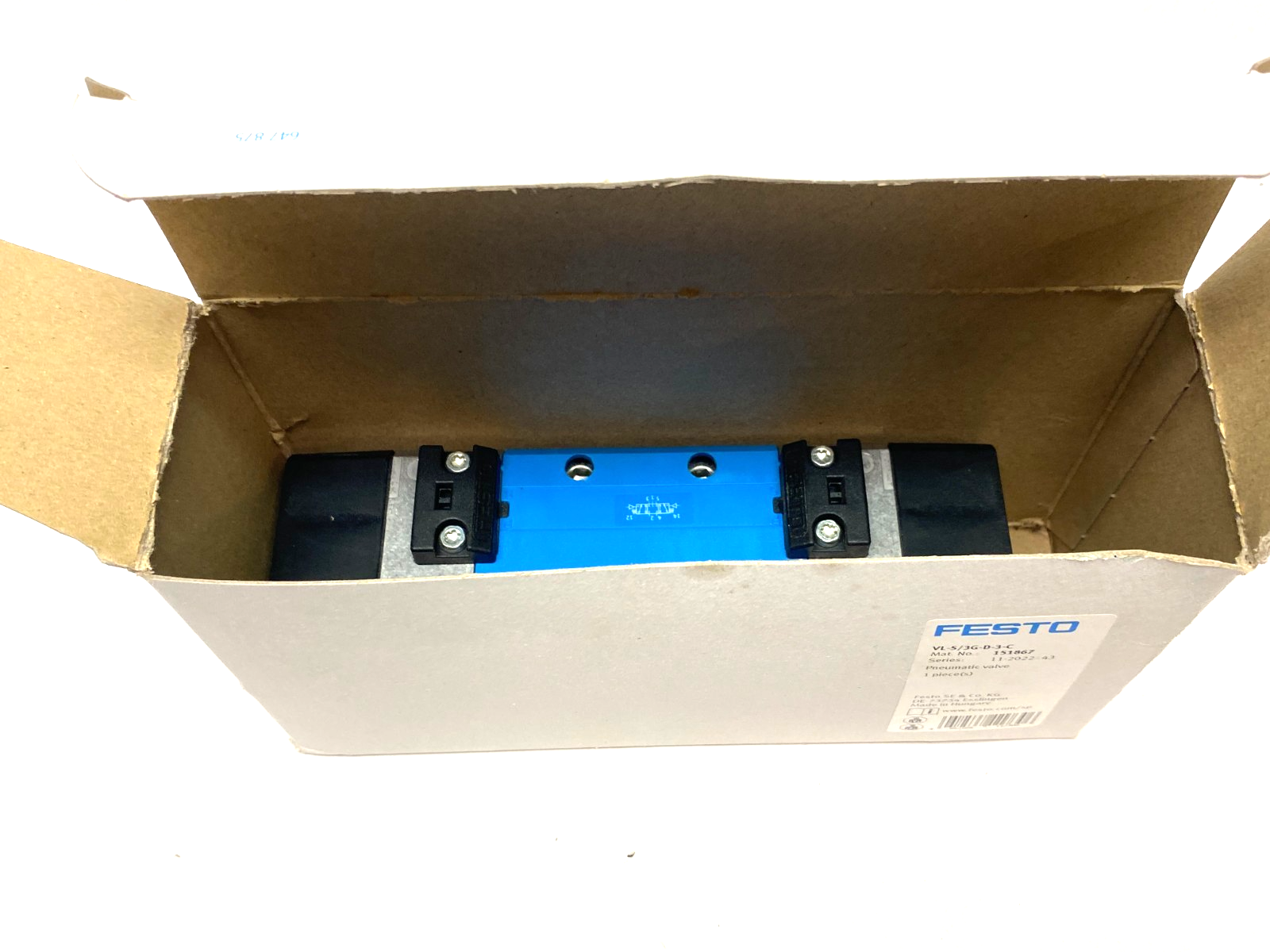 Festo VL-5/3G-D-3-C Pneumatic Valve 5/3, Closed 151867 - Maverick Industrial Sales
