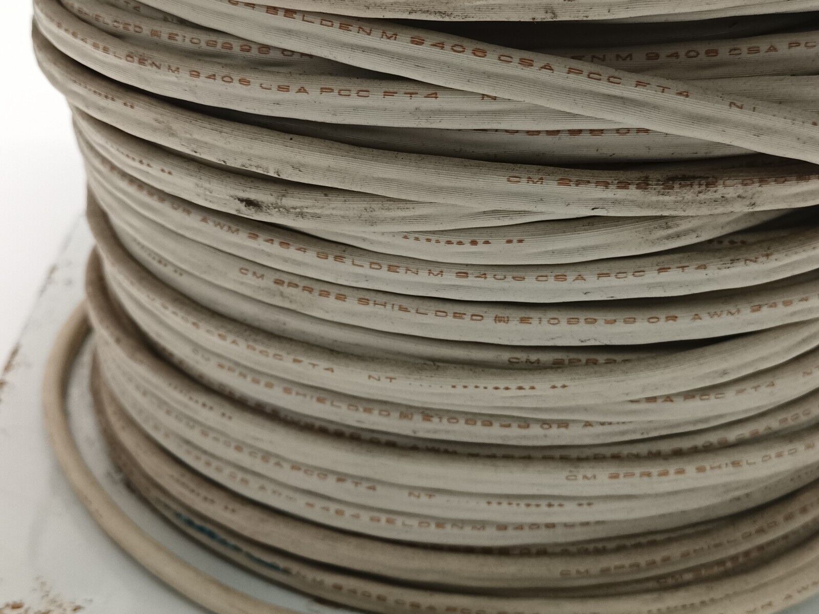 Belden 9406 T35 BGEPALFAW Beige Shielded Comm. Cable 22 AWG Tinned Copper 250' - Maverick Industrial Sales