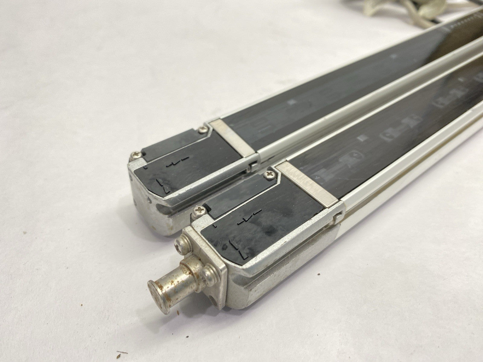 SL-C16H | Keyence Safety Light Curtain Main Unit Set 16 Optical Axes CUT CORDS - Used - Maverick Industrial Sales