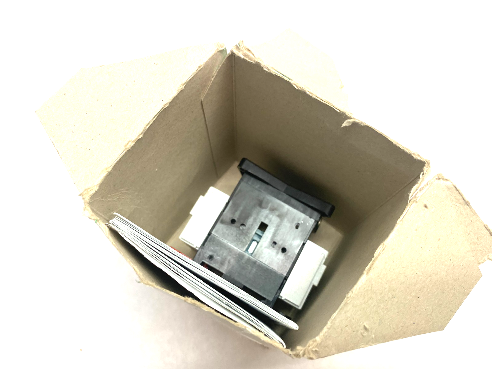 VCF0 | Schneider Electric TeSys Vario Emergency Disconnect Switch MISSING HANDLE - New Other - Maverick Industrial Sales