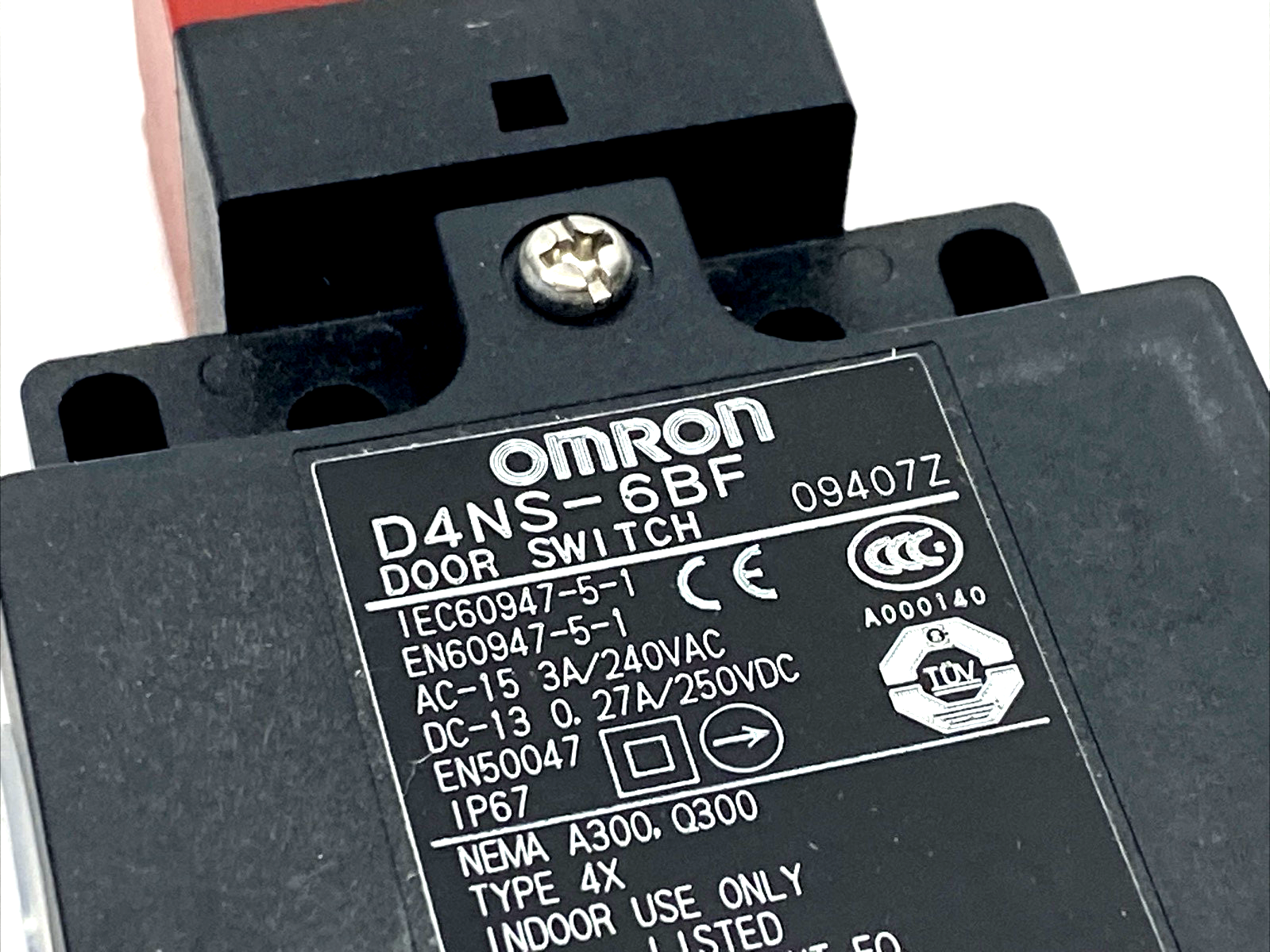 Omron D4NS-6BF Interlocking Safety Door Switch - Maverick Industrial Sales