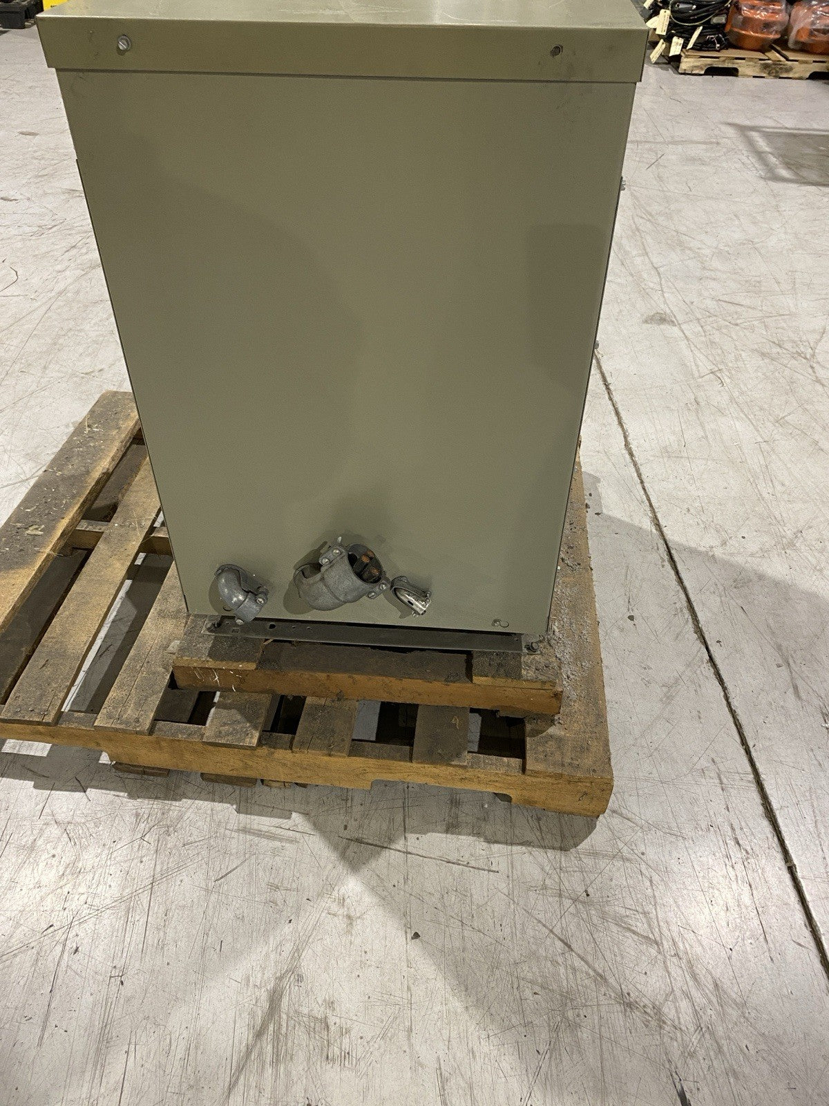 9T23B3884 | GE 75.0 kVA 60Hz 3 PH 5.9% IMP Step Down Transformer 480/240V - Used - Maverick Industrial Sales