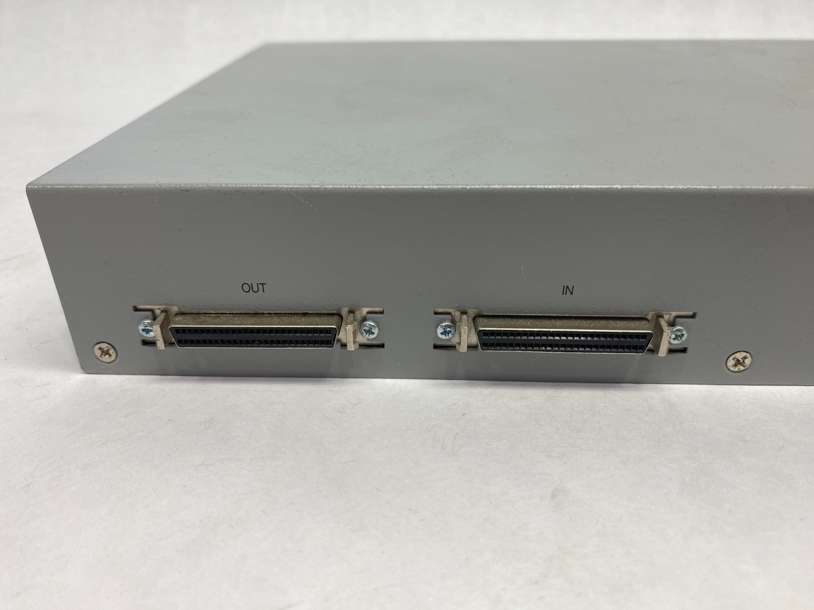 CentreCOM FH724SW | Allied Telesyn 24-Port Dual Speed Network Hub - Used - Maverick Industrial Sales