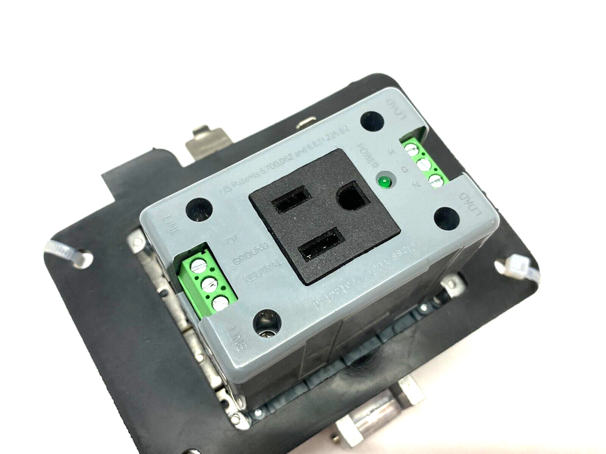 P-R2-K3RF3-U338 | Grace Tech. GracePort Ethernet Duplex Interface Panel Outlet - Used - Maverick Industrial Sales