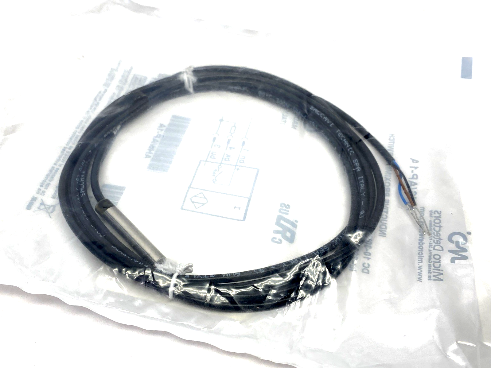 Micro Detectors AH6/AP-1A Inductive Proximity Switch 6.5mm Dia. 2m Cable - Maverick Industrial Sales
