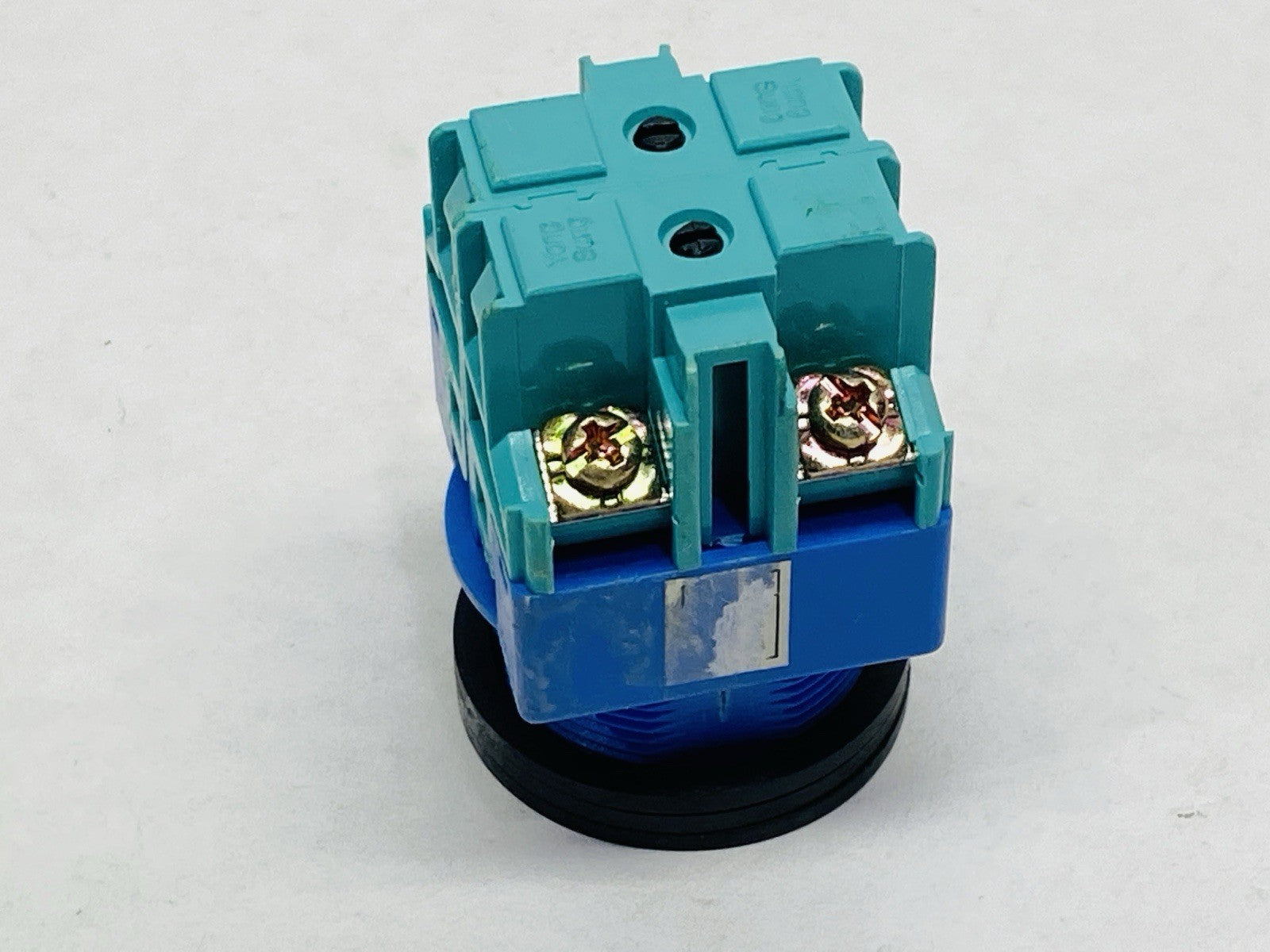 YongSung YSAP 13-11 Pushbutton Switch Red 6A 250VAC - Maverick Industrial Sales