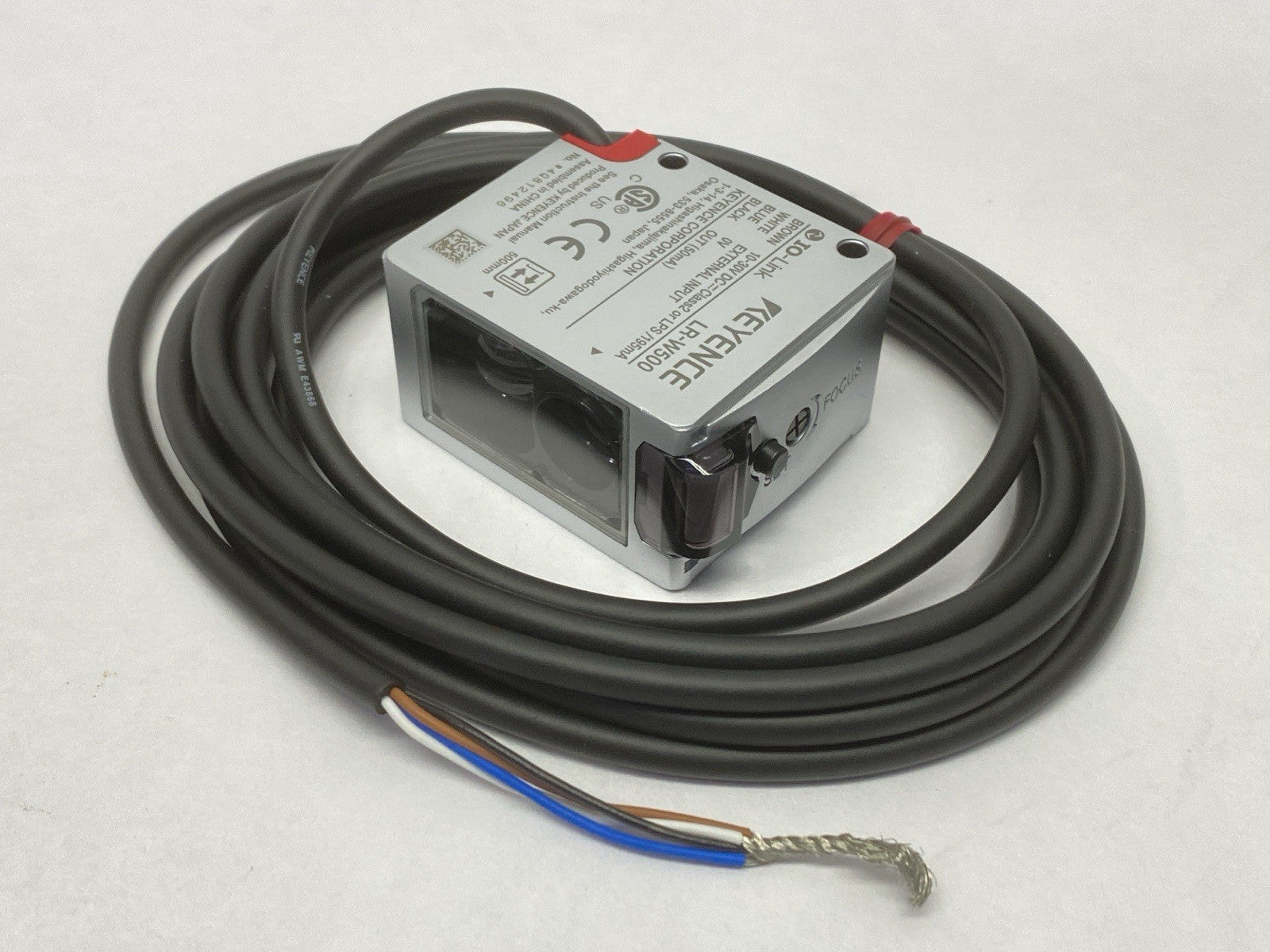 LR-W500 | Keyence Self-Contained Full-Spectrum Sensor 2m Cable Type - New – Open box - Maverick Industrial Sales