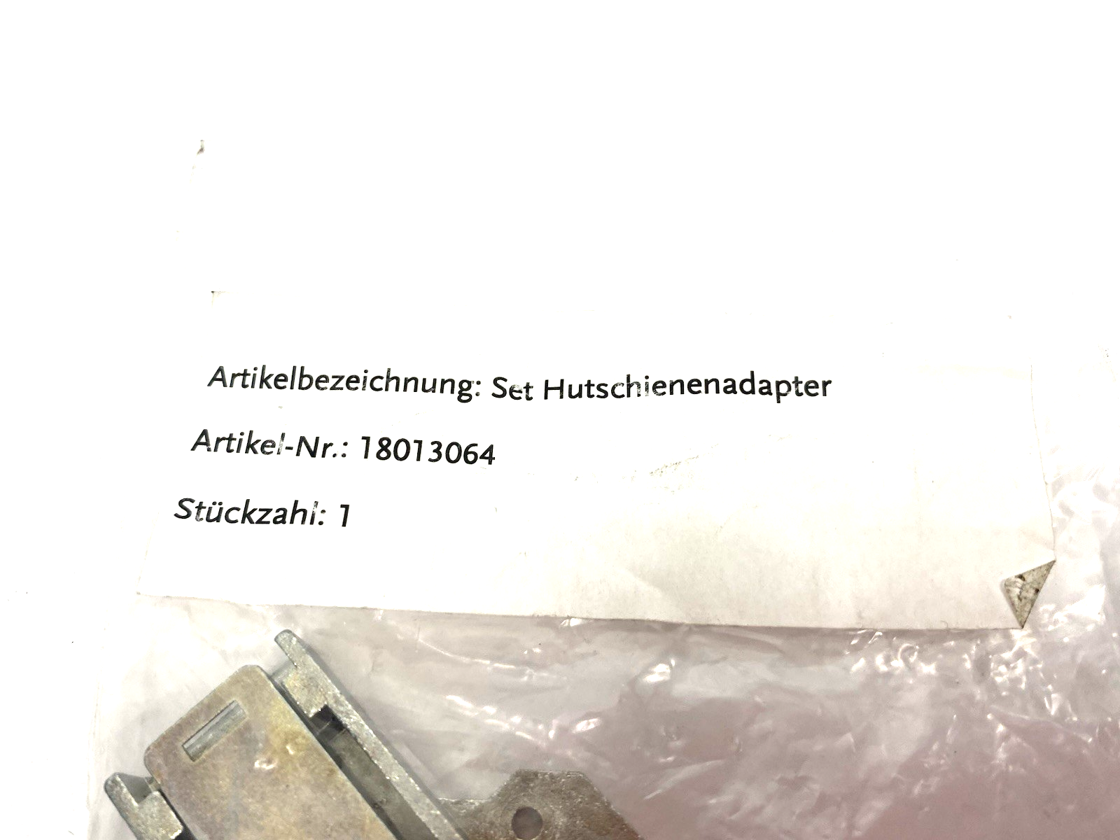 18013064, UTA 130 | Phoenix Contact UTA 130, Kistler 18013064 Mounting Aid DIN Rail Plate 5700A31 - New – Open box - Maverick Industrial Sales
