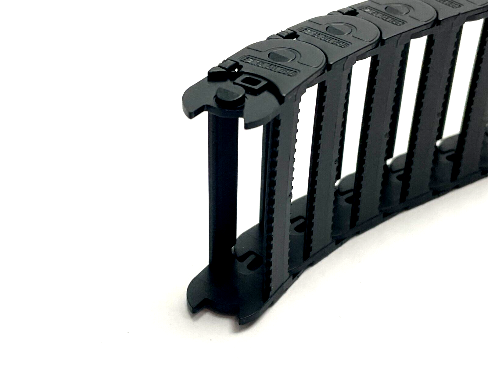 Igus E2-15-50-033-0 Energy Chain 2ft Length - Maverick Industrial Sales
