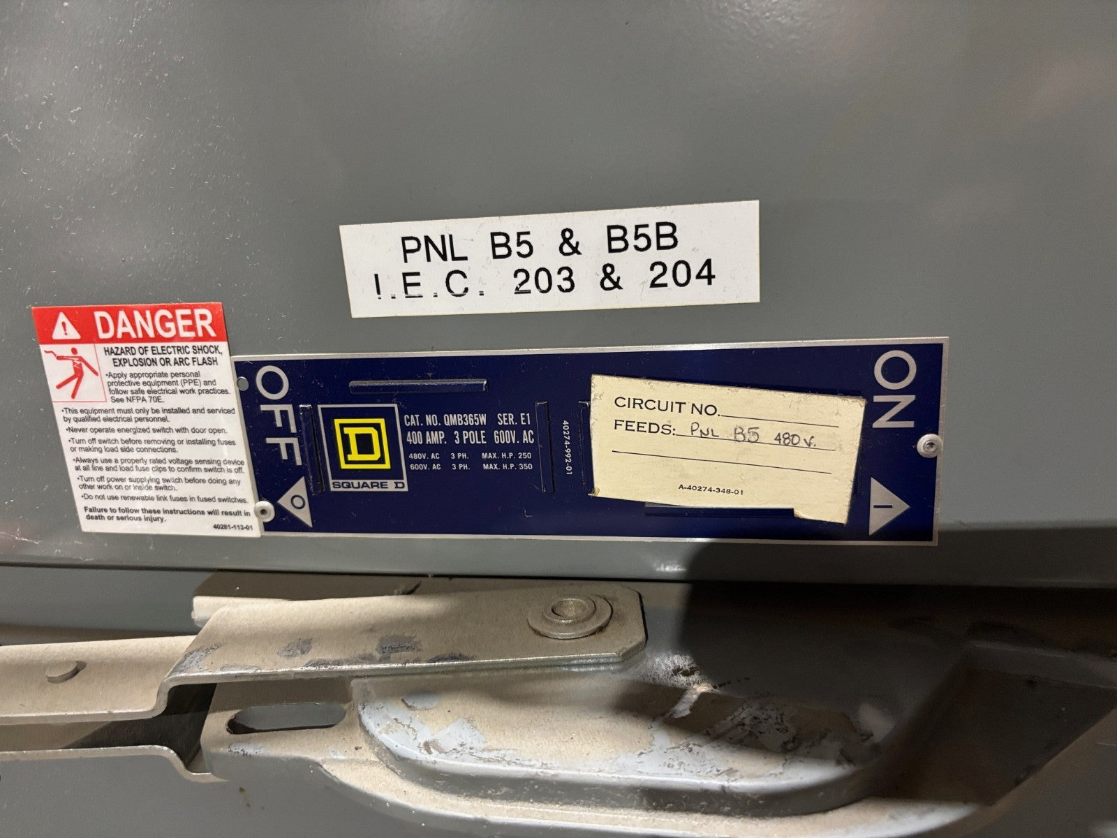 Square D QED 2 Power Style Switchboard 3000A (4) QMB365W 400A Disconnect Switch - Maverick Industrial Sales