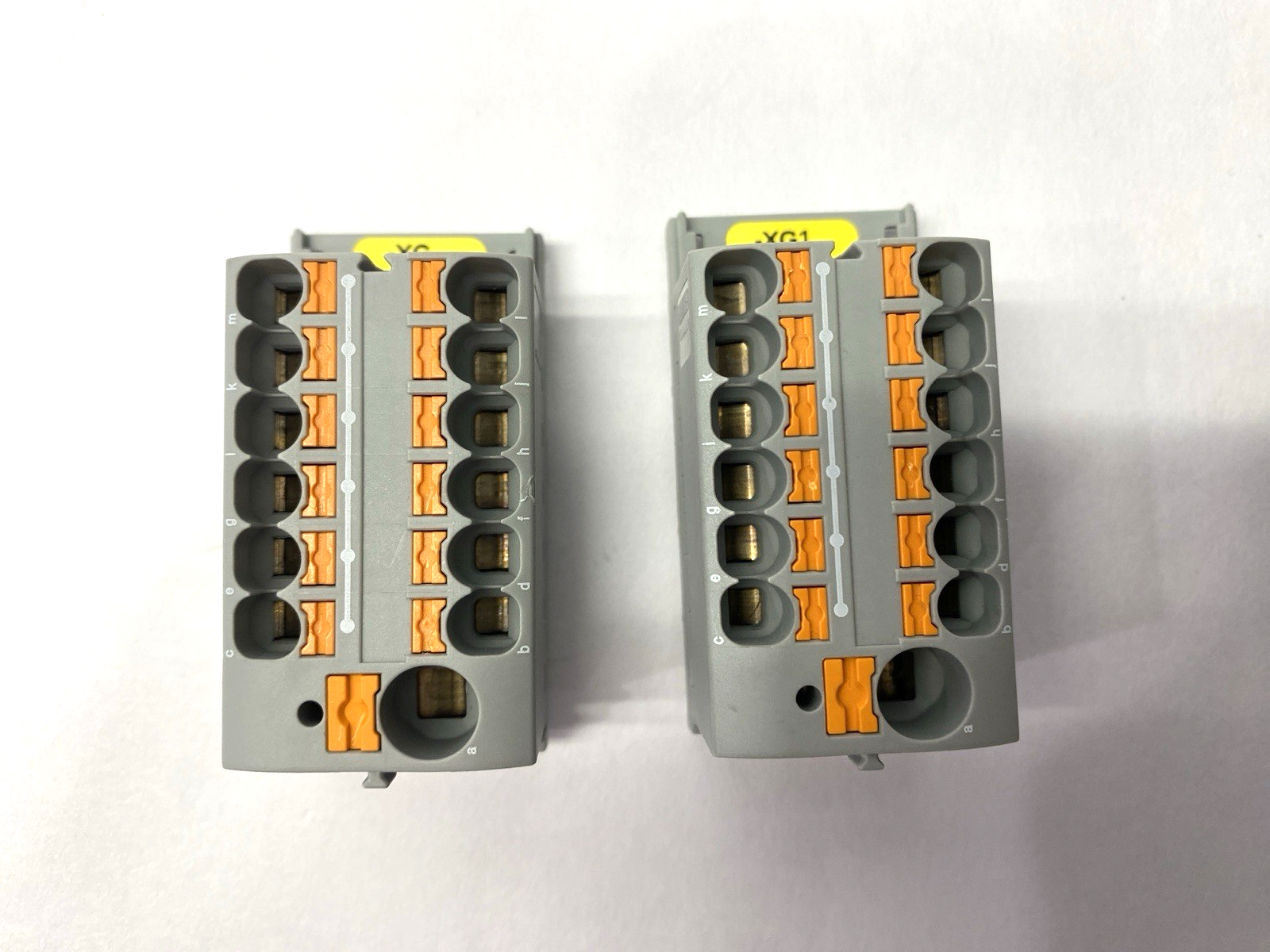 PTFIX 10/12X4-NS35 GY | Phoenix Contact Distribution Block 3273614 LOT OF 2- Used - Maverick Industrial Sales