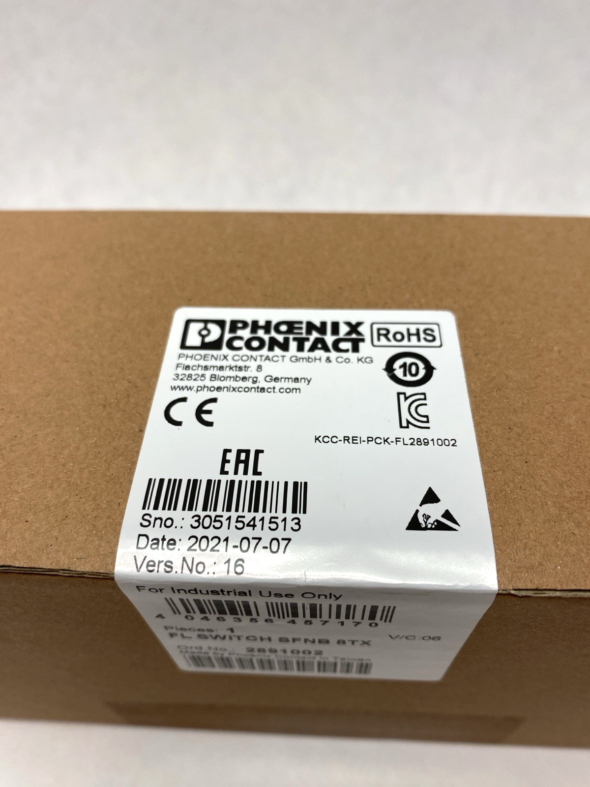 Phoenix Contact 2891002 FL Switch SFNB 8TX 4046356457170 - Maverick Industrial Sales