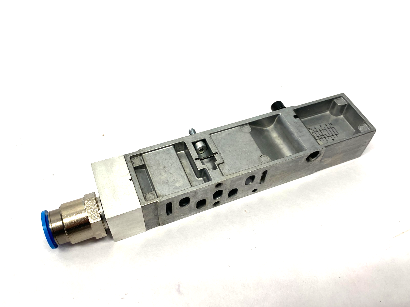 Festo VABF-S4-1-P1A3-G14 Vertical Pressure Supply Plate 10bar/145psi 540171 - Maverick Industrial Sales