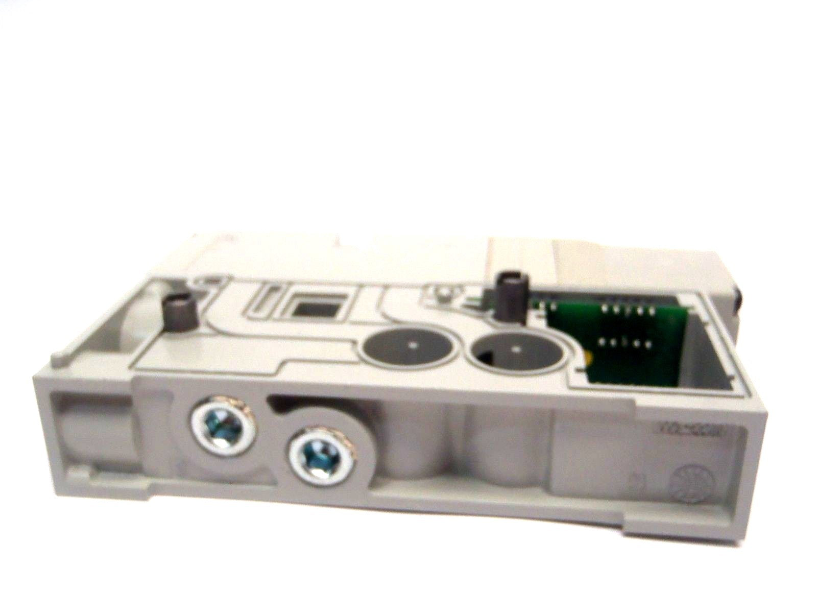 Numatics I62BA400M000061 Pneumatic Solenoid Valve on 006-220D Block - Maverick Industrial Sales